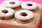 Linzer Tarts